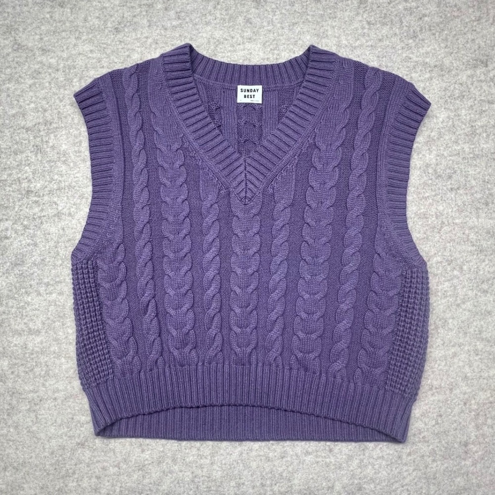 Aritzia Sunday Best Cable Knit Sweater Vest Womens Medium Purple Merino Wool